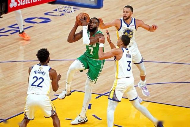 吹杨38+10老鹰险胜黄蜂 莺歌绝杀鹈鹕胜开拓者