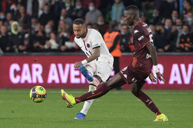 C罗两传一射收获国家队第132场胜利 历史第一人